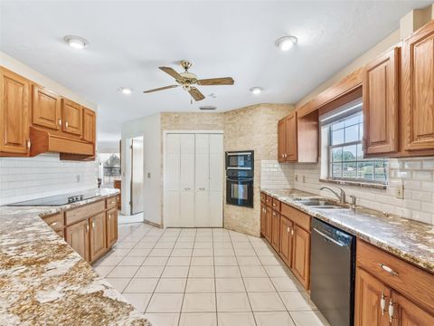 Tiny photo for 7368 NW 14th Street, Ocala, FL 34482 (MLS # OM719749)