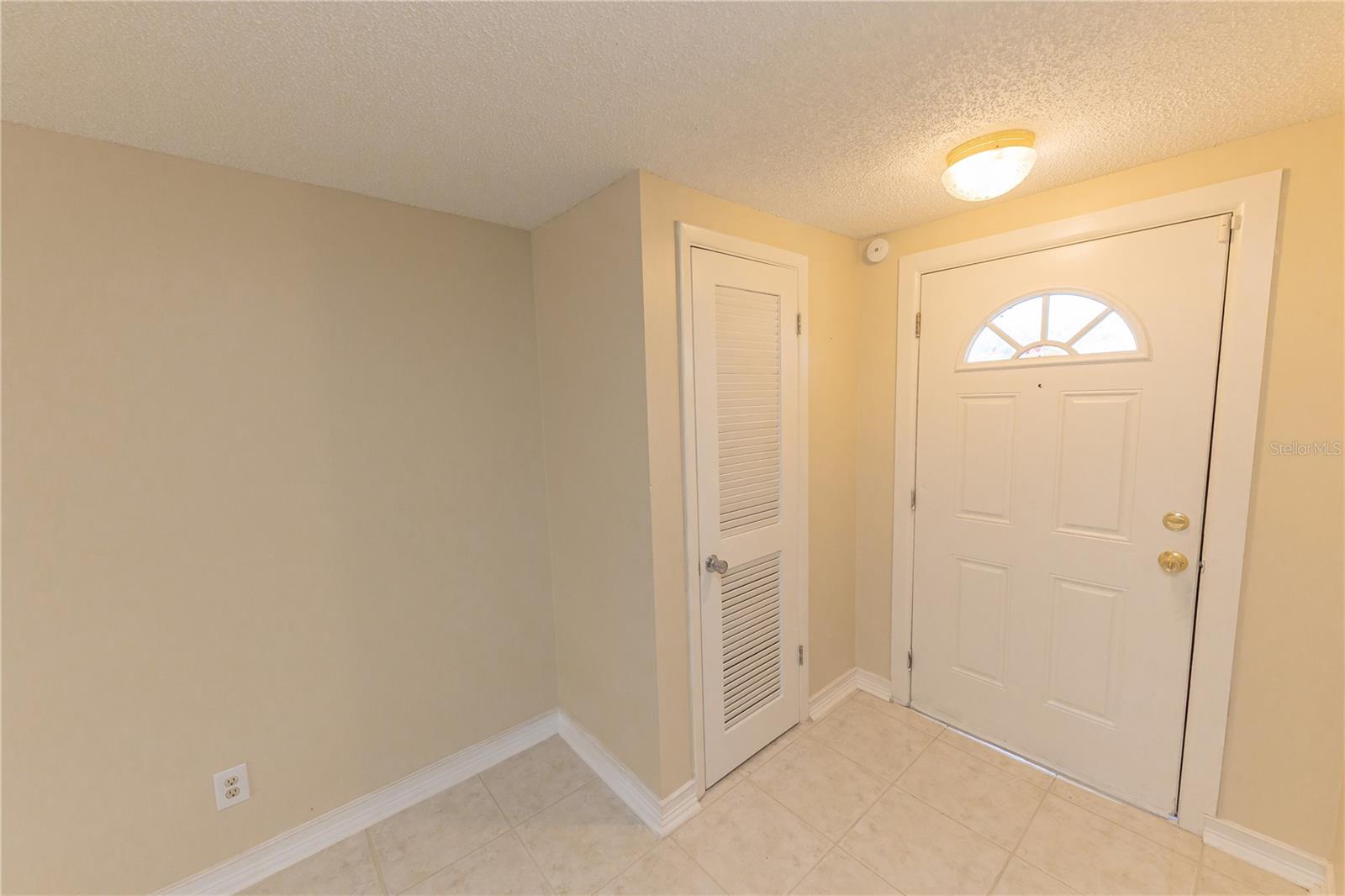 ALOHA GARDENS - Residential