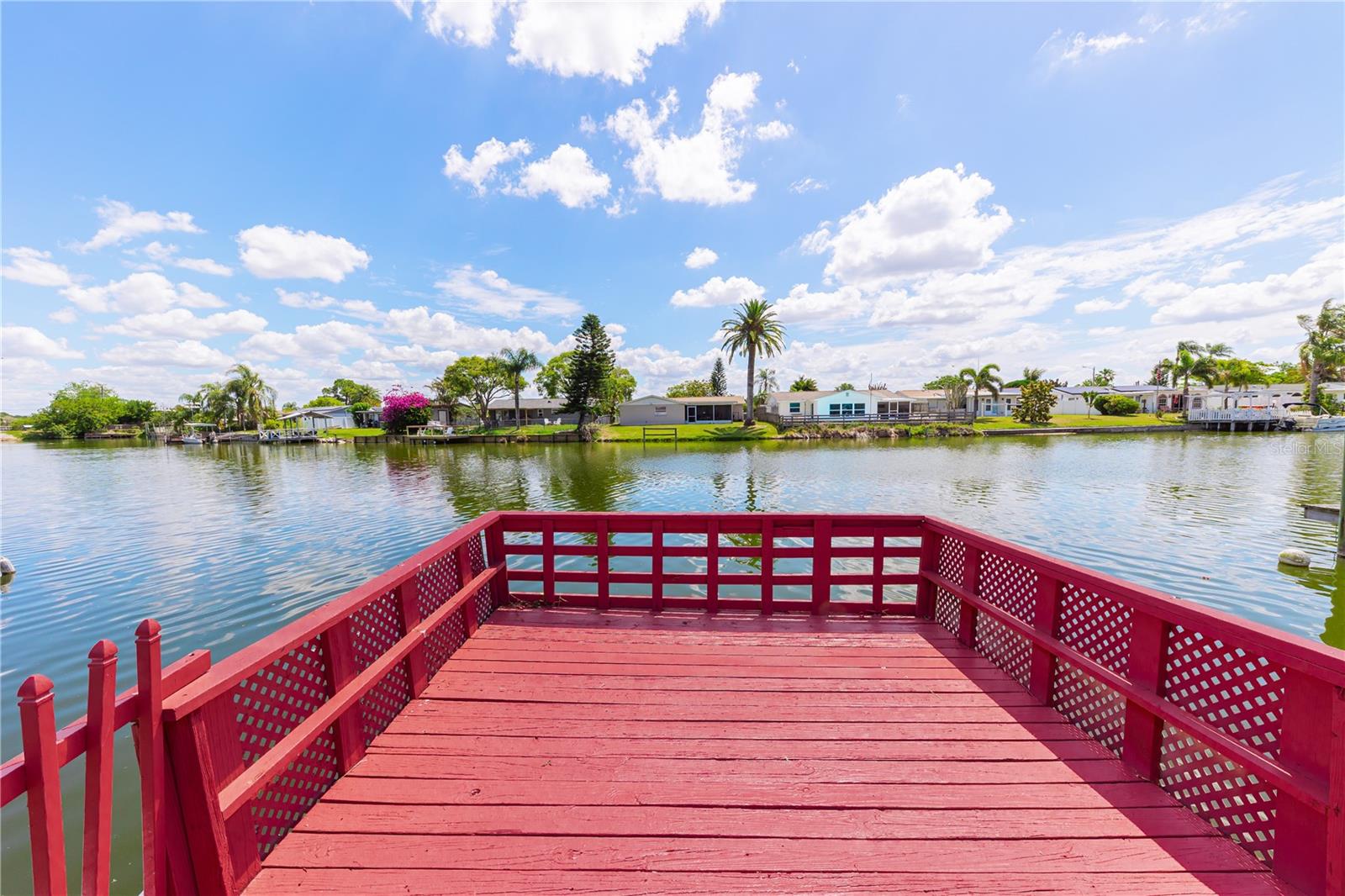 ALOHA GARDENS - Residential