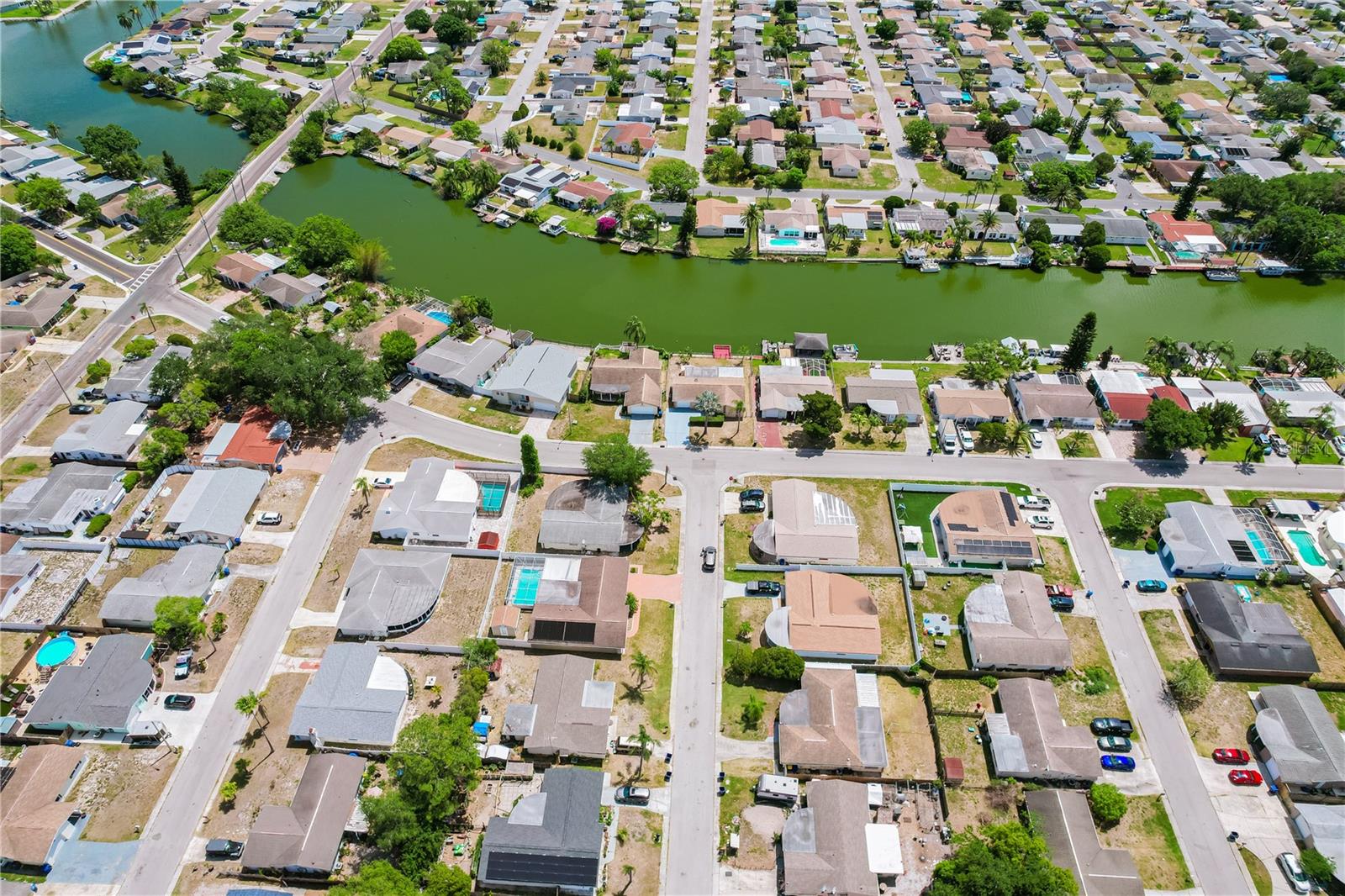 ALOHA GARDENS - Residential