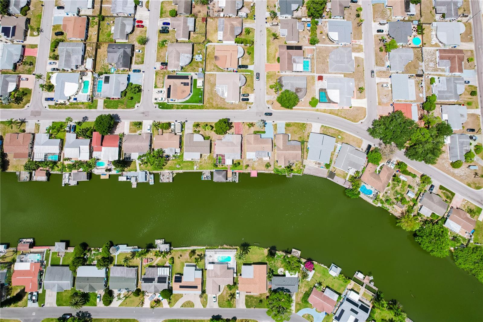 ALOHA GARDENS - Residential