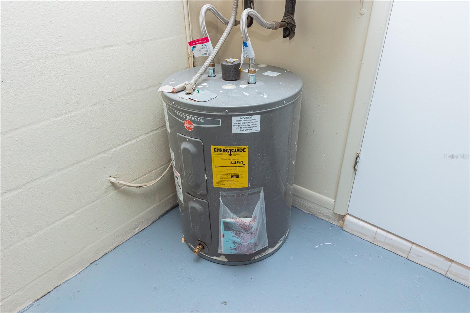 ALOHA GARDENS - Residential