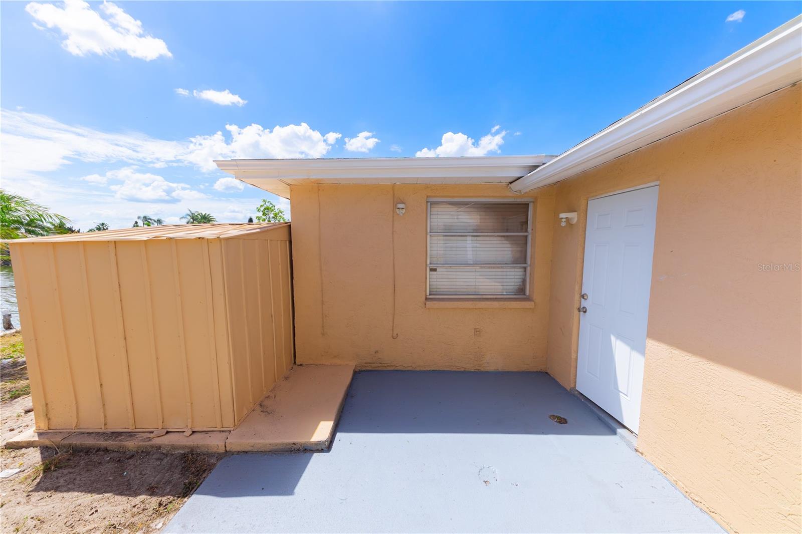 ALOHA GARDENS - Residential