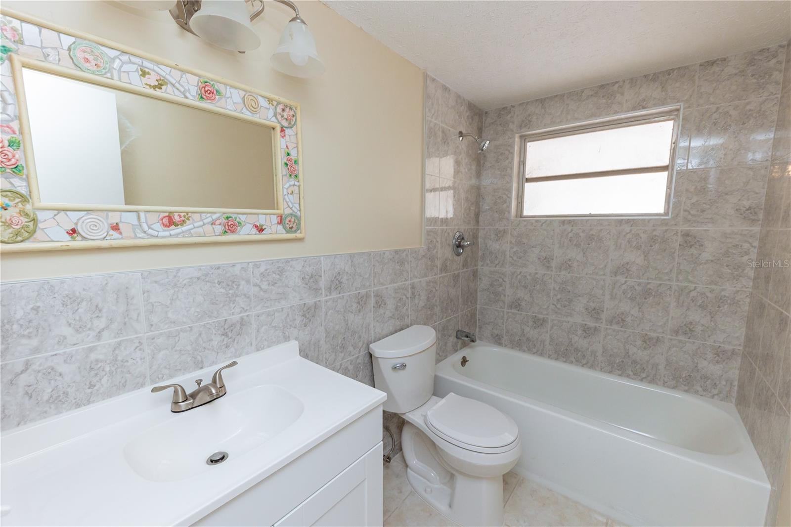 ALOHA GARDENS - Residential