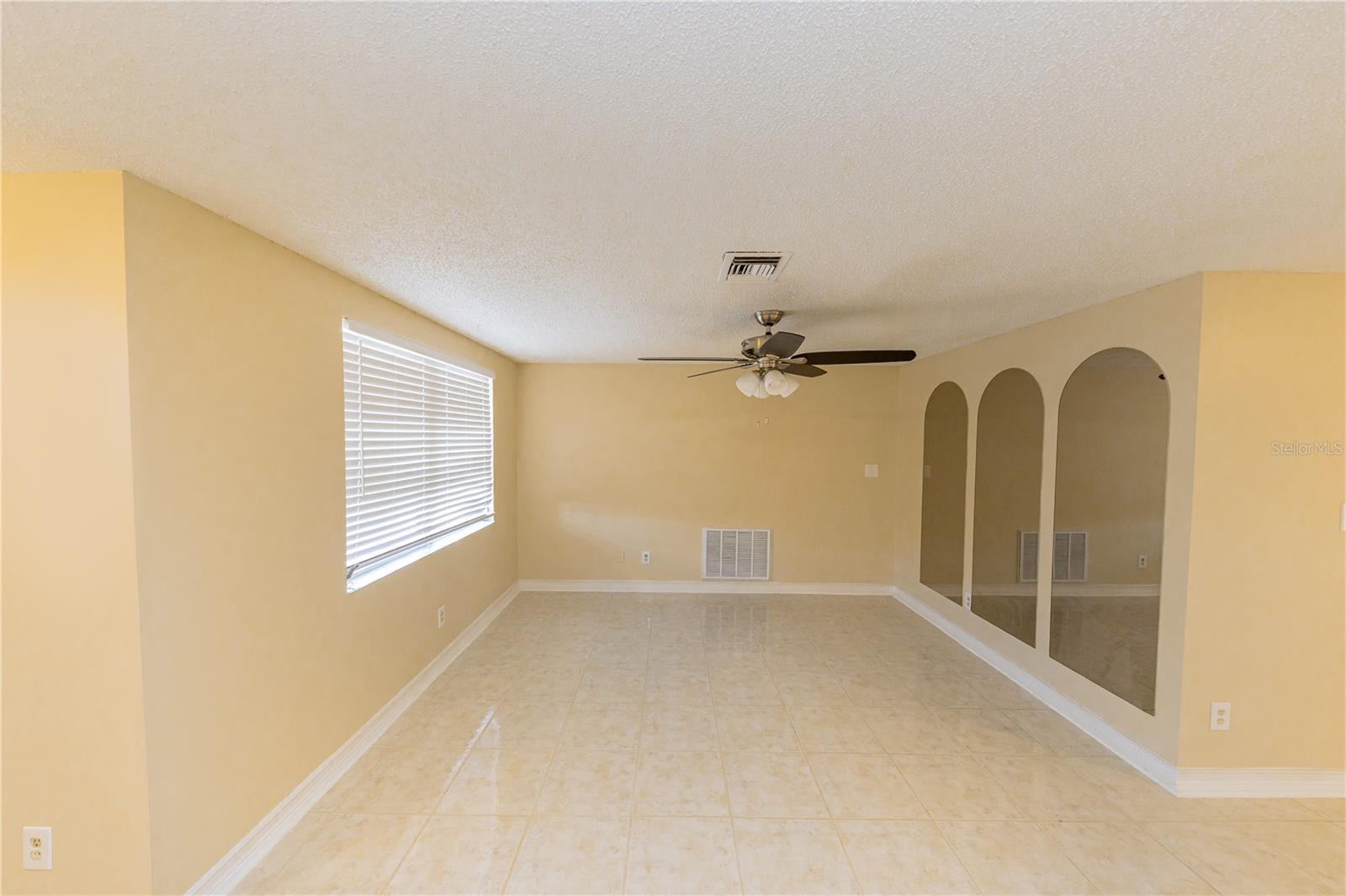 ALOHA GARDENS - Residential