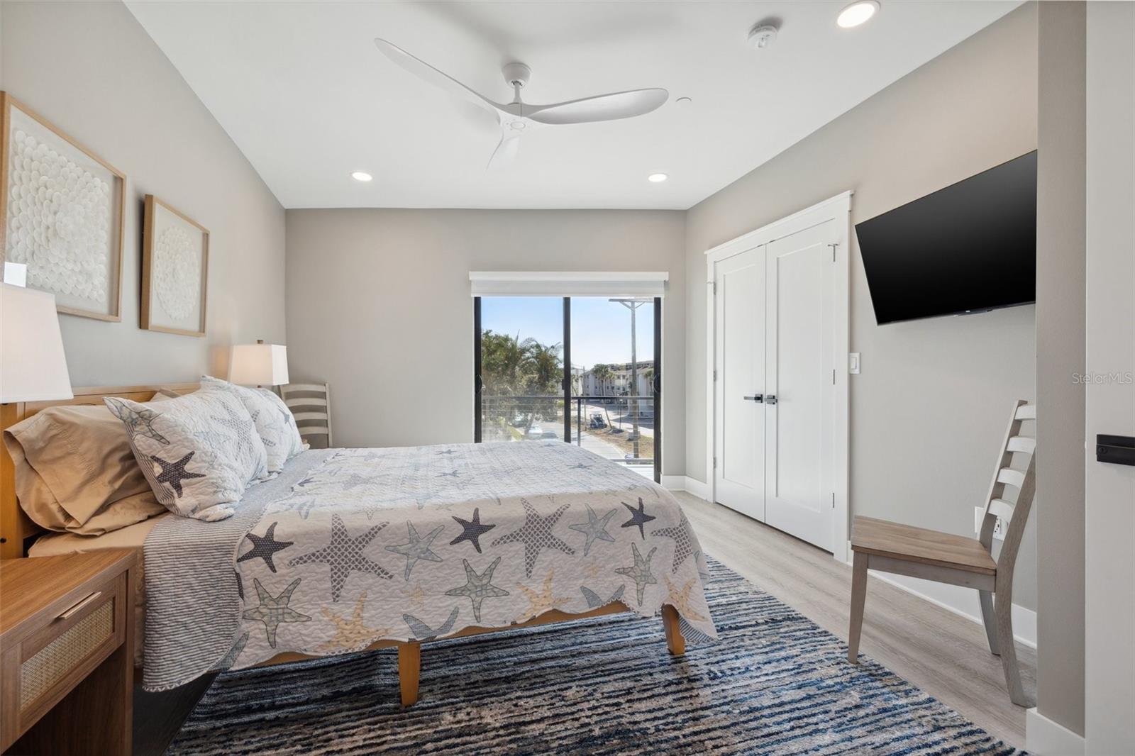 GRIFFITH CAPRI ISLE CONDO UNIT 12400 B - Residential Lease