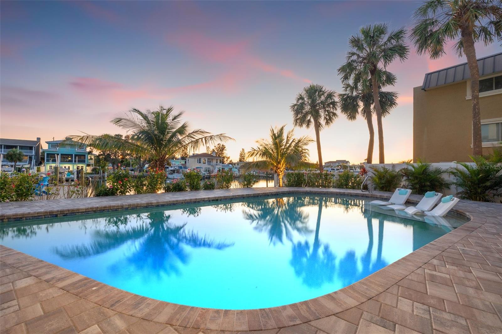 GRIFFITH CAPRI ISLE CONDO UNIT 12400 B - Residential Lease