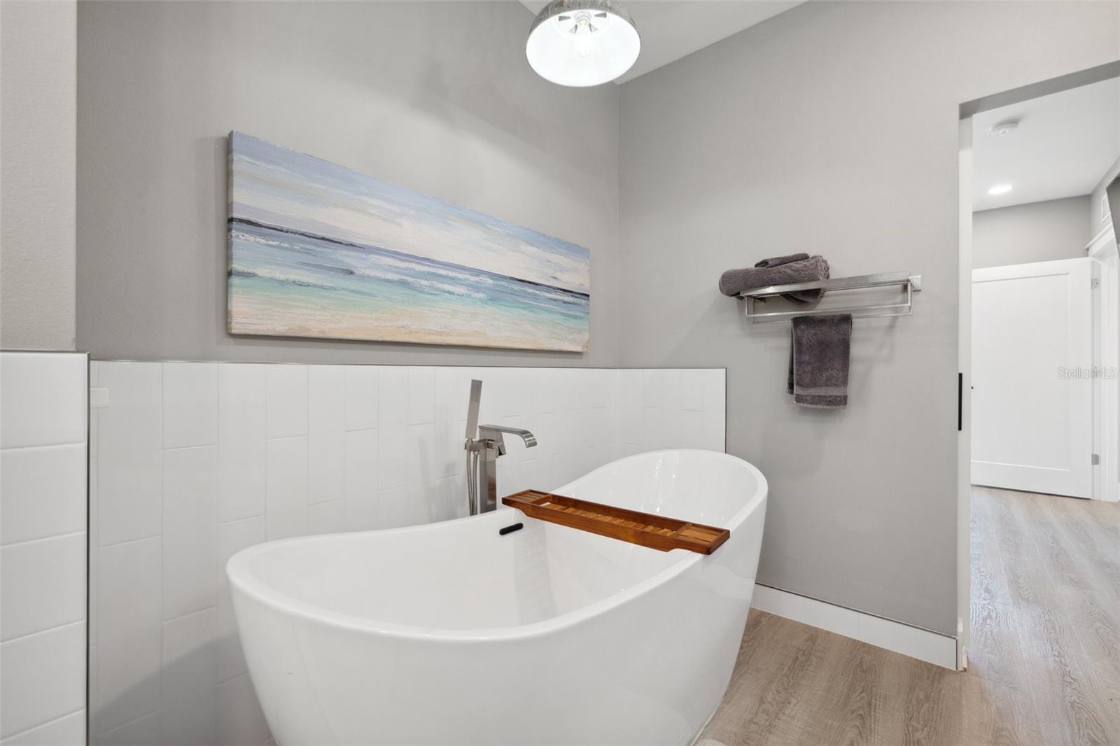 GRIFFITH CAPRI ISLE CONDO UNIT 12400 B - Residential Lease