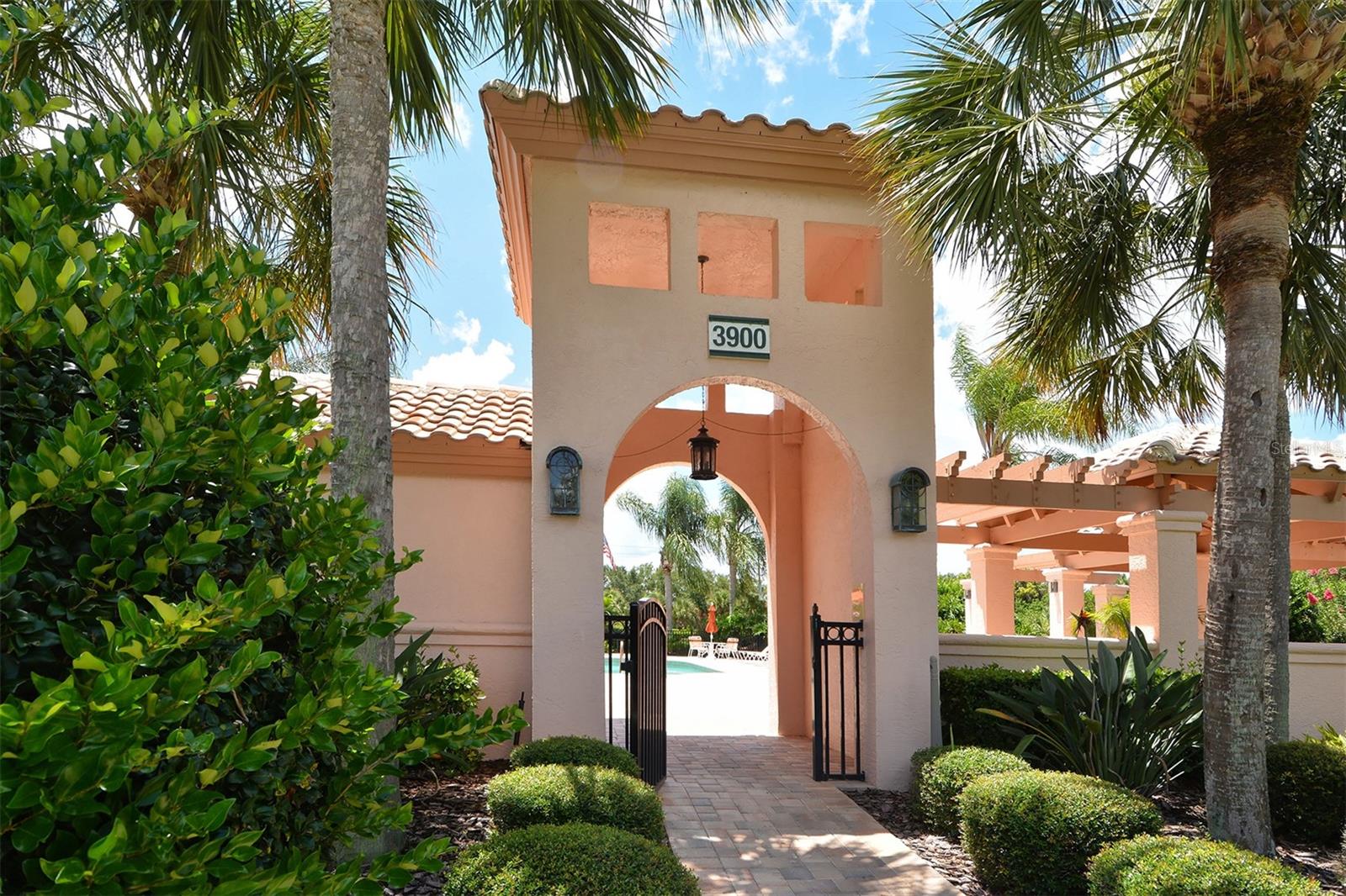 MIRA LAGO AT PALMER RANCH PH 1 - Residential