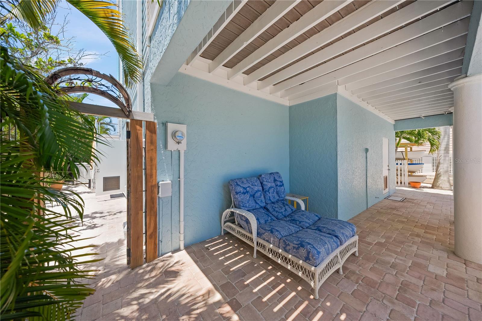 LONGBEACH VILLAGE - Residential
