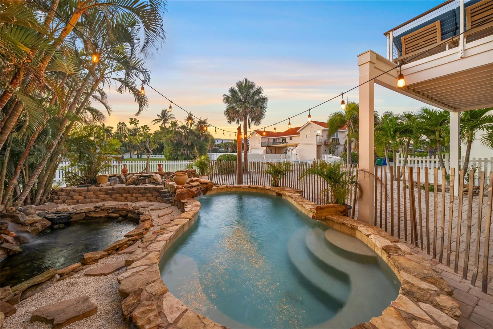 LONGBEACH VILLAGE - Residential