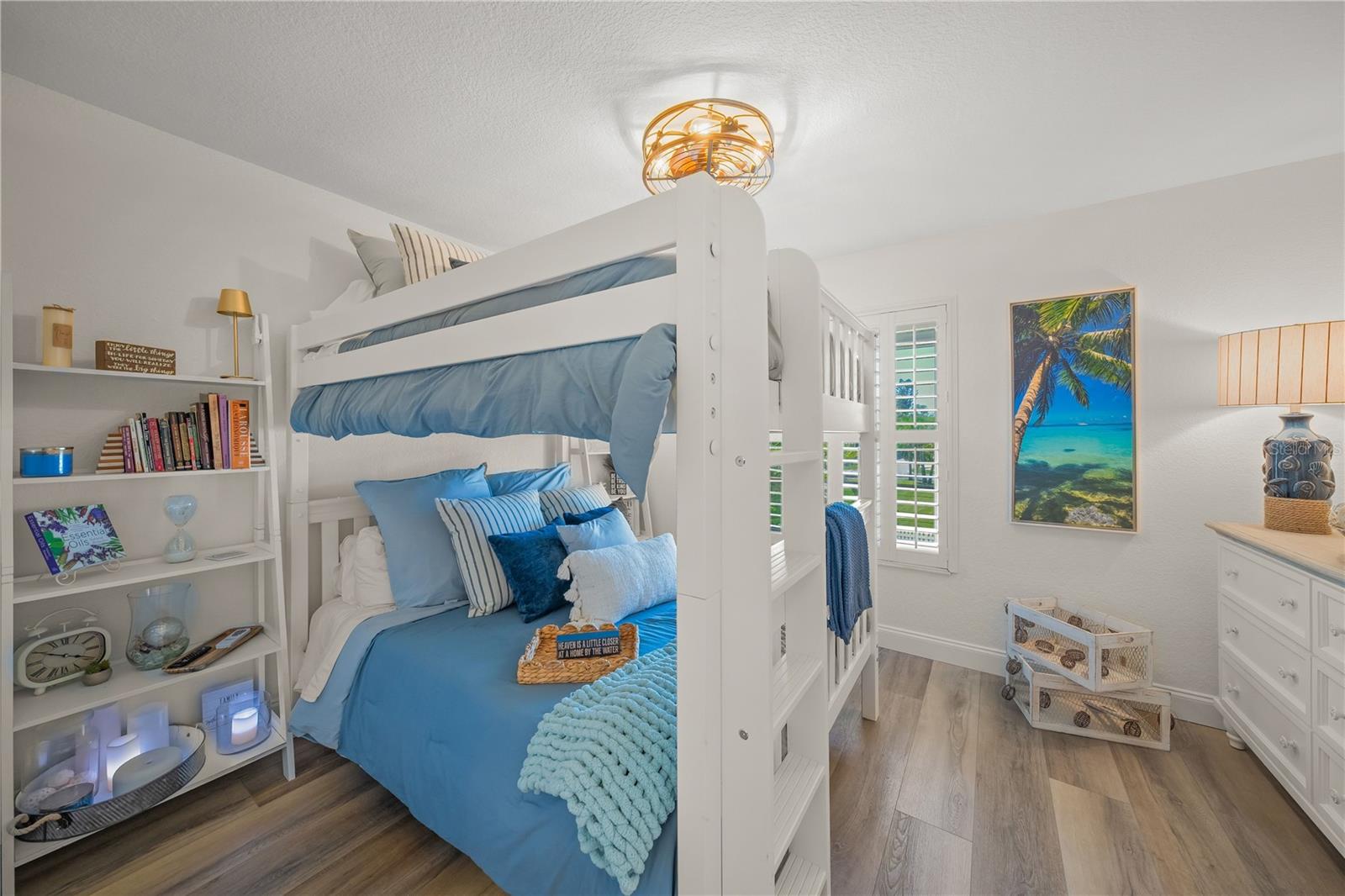 LONGBEACH VILLAGE - Residential
