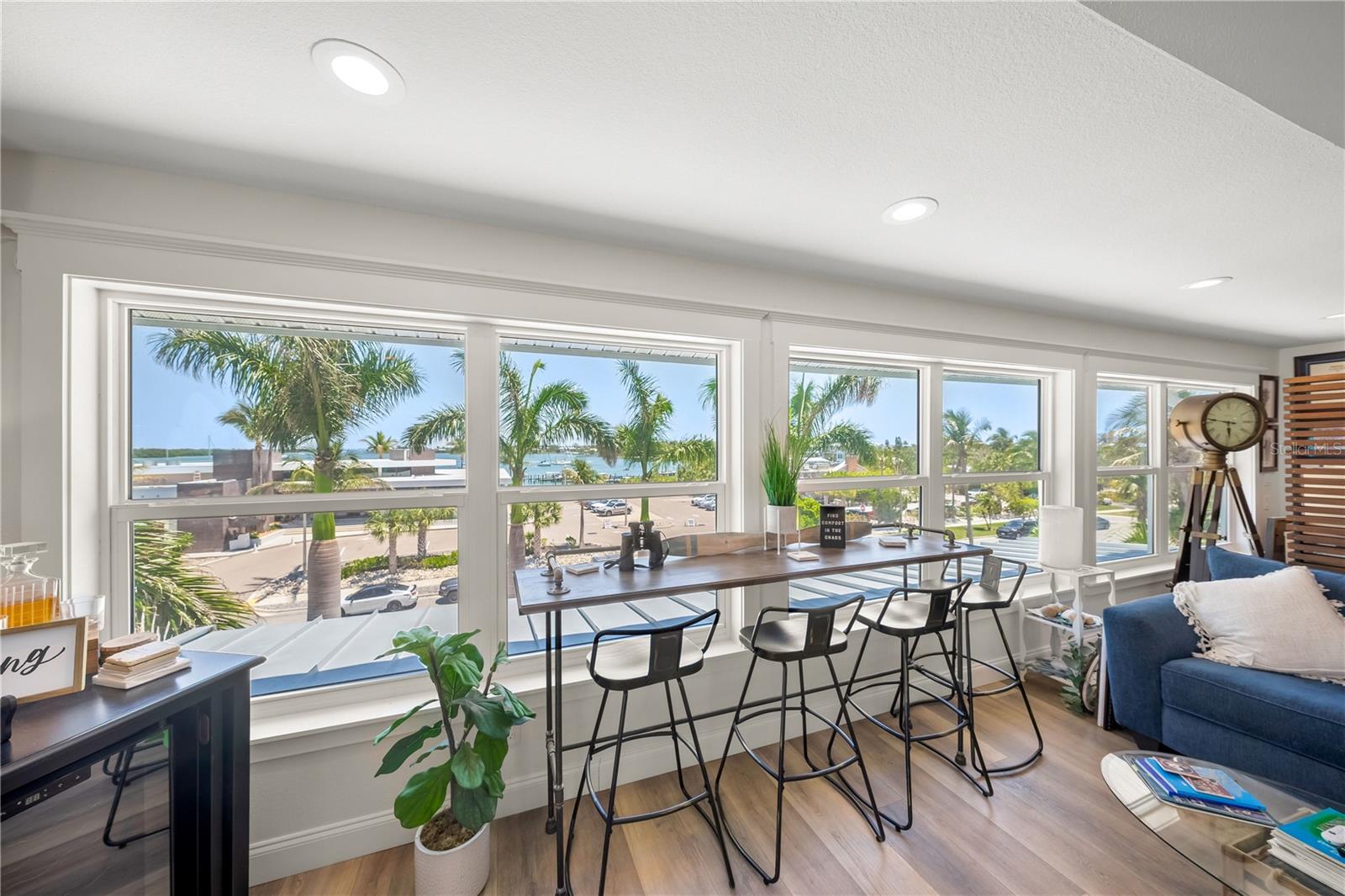 LONGBEACH VILLAGE - Residential