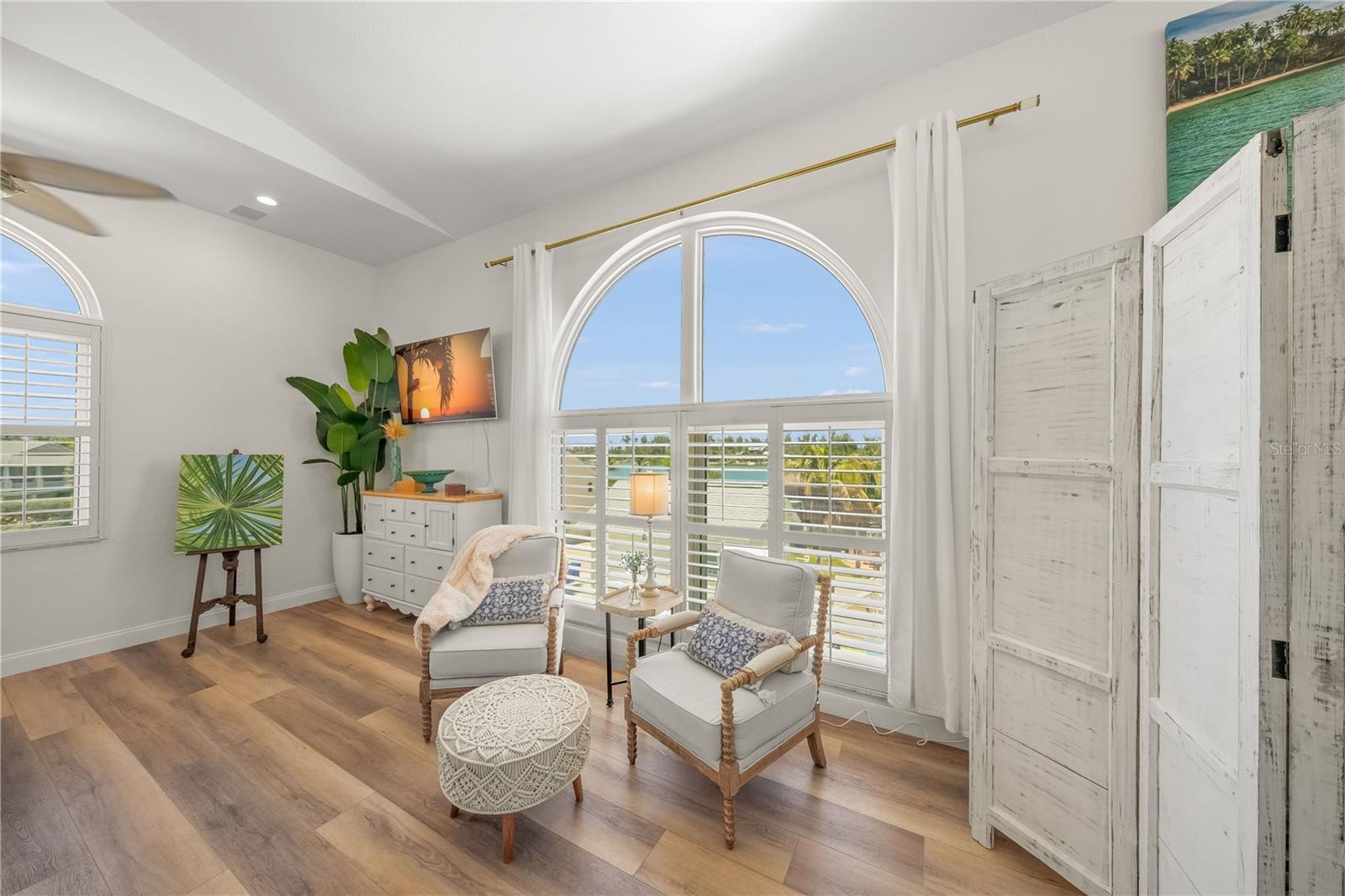 LONGBEACH VILLAGE - Residential