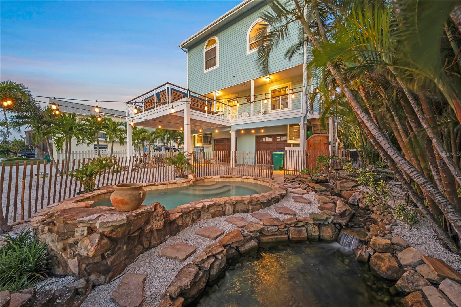 LONGBEACH VILLAGE - Residential
