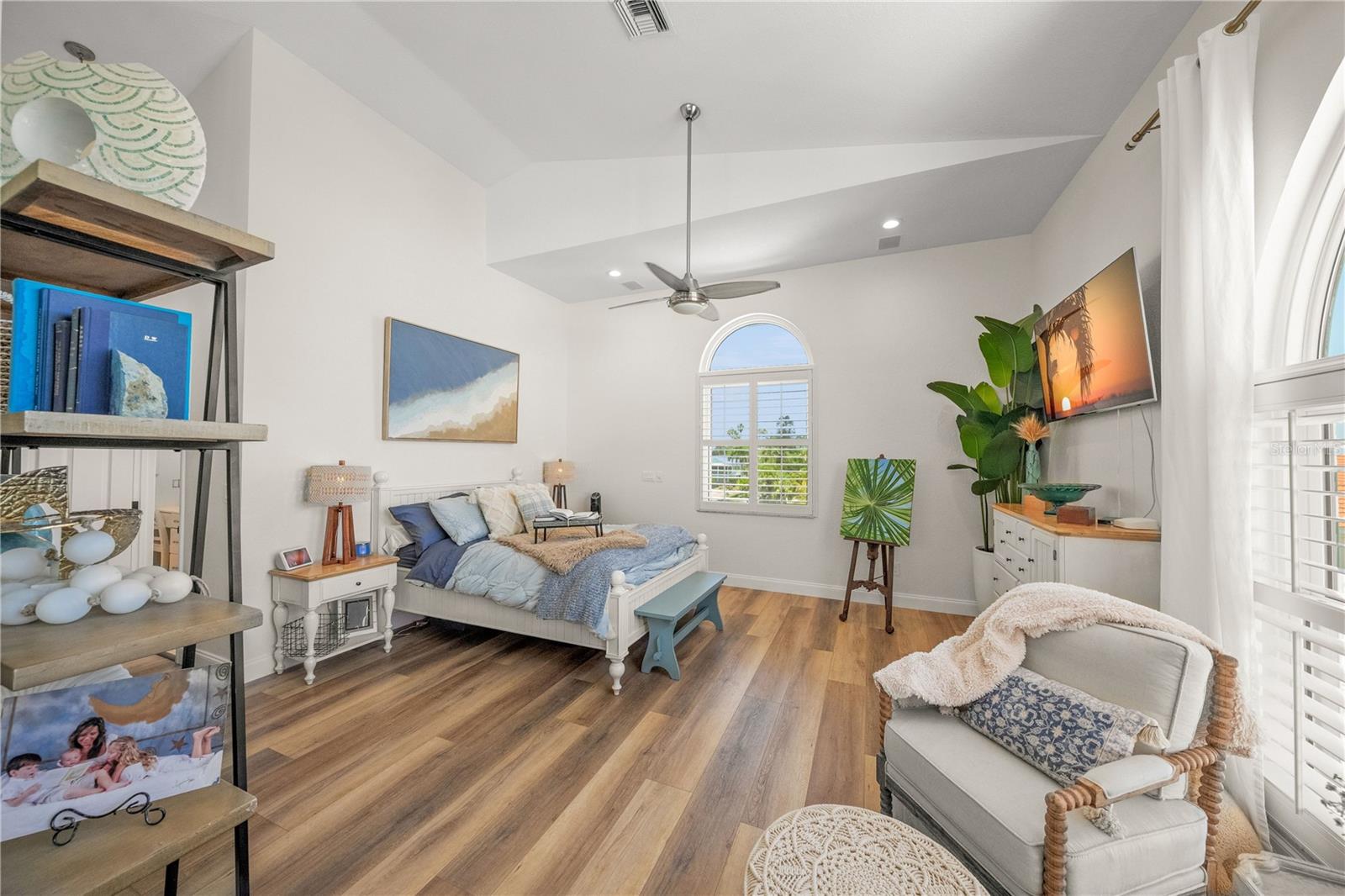 LONGBEACH VILLAGE - Residential