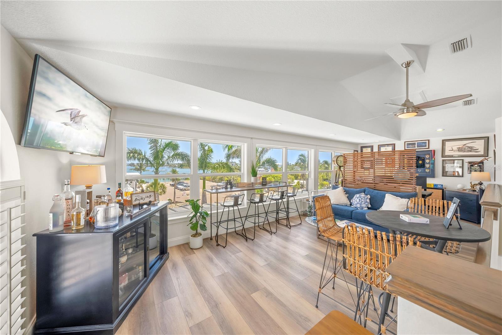 LONGBEACH VILLAGE - Residential