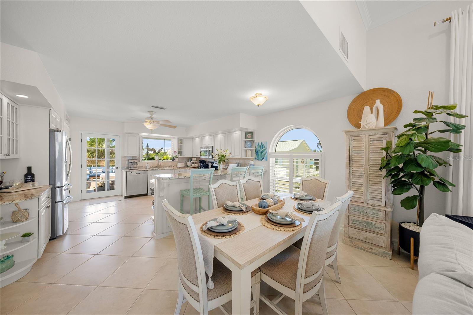 LONGBEACH VILLAGE - Residential