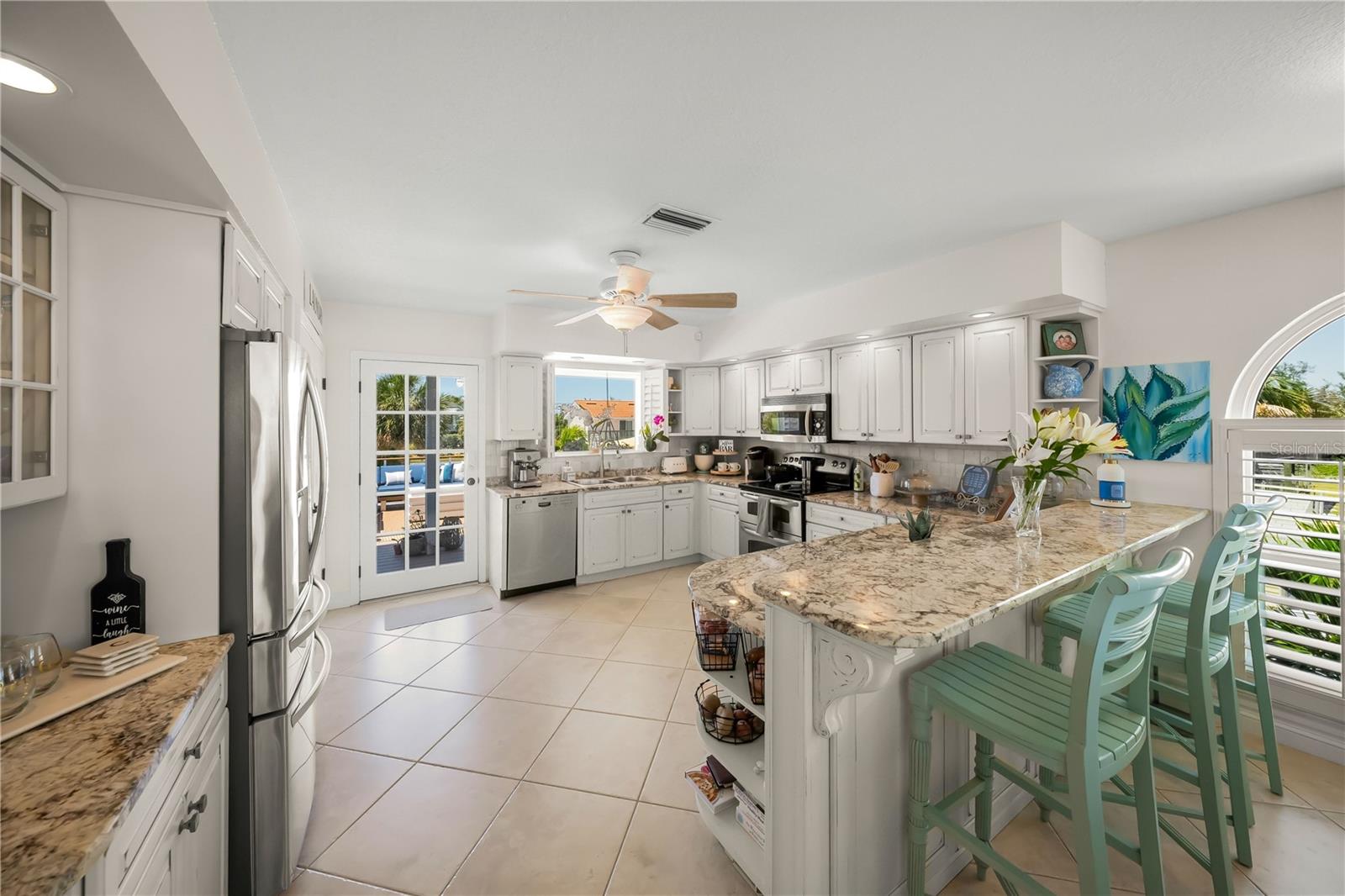 LONGBEACH VILLAGE - Residential