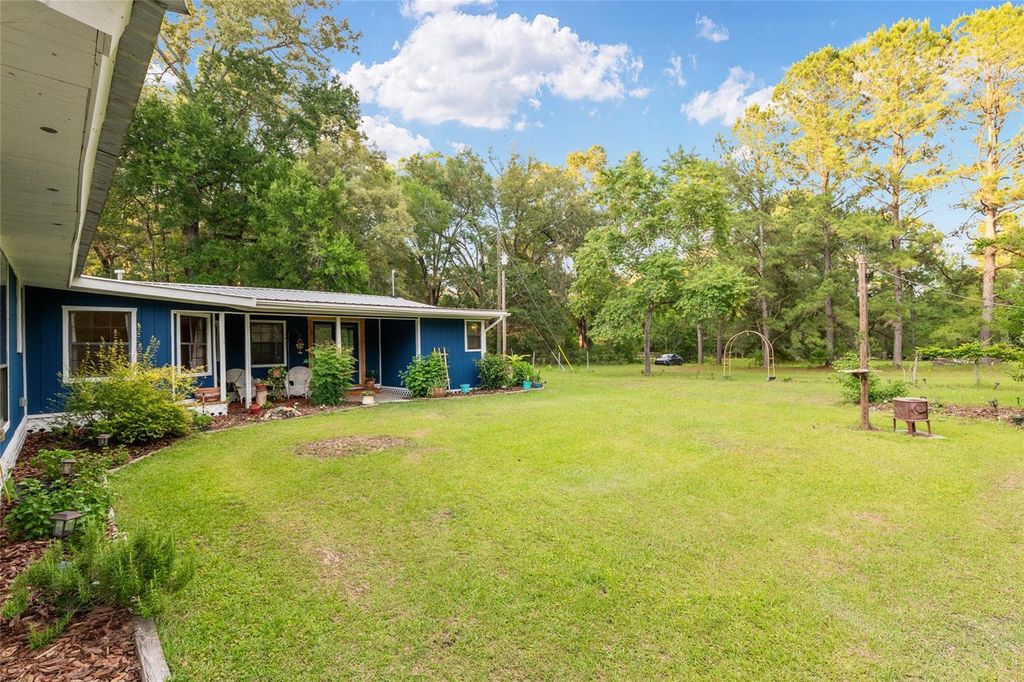 Photo of 4912 NW 170th Street, Alachua, FL 32615 (MLS # GC540388)