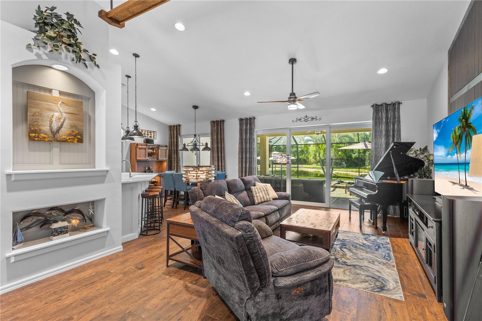RIVERWALK VILLAGE - Residential