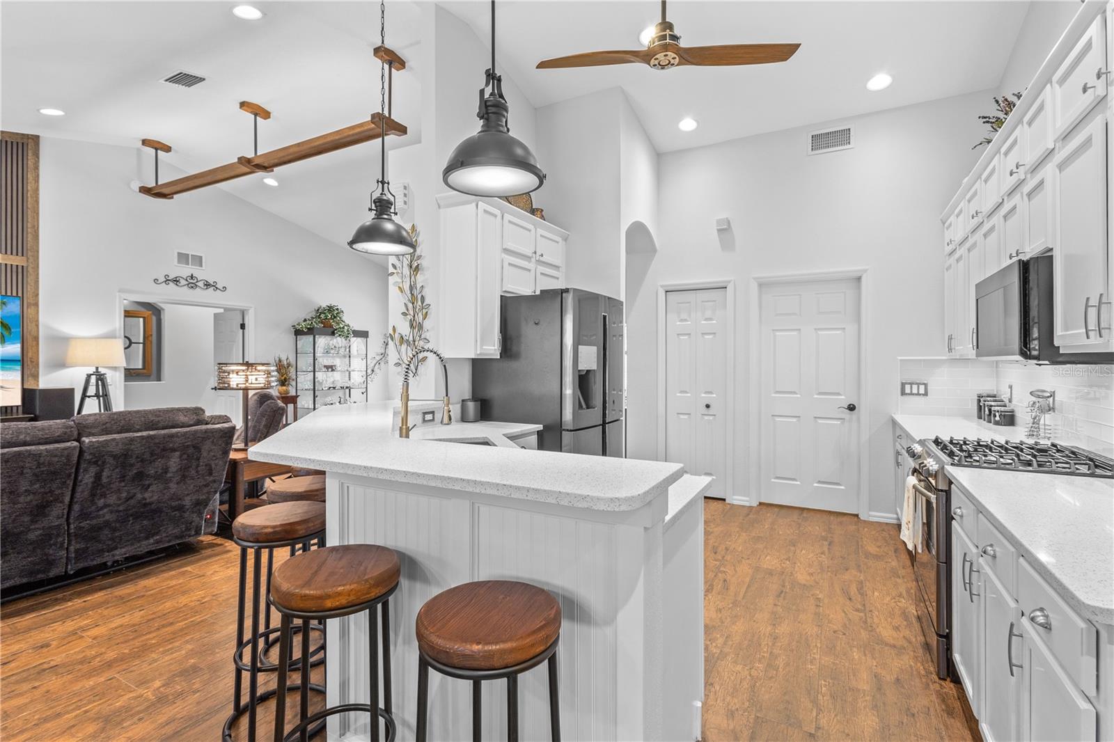 RIVERWALK VILLAGE - Residential