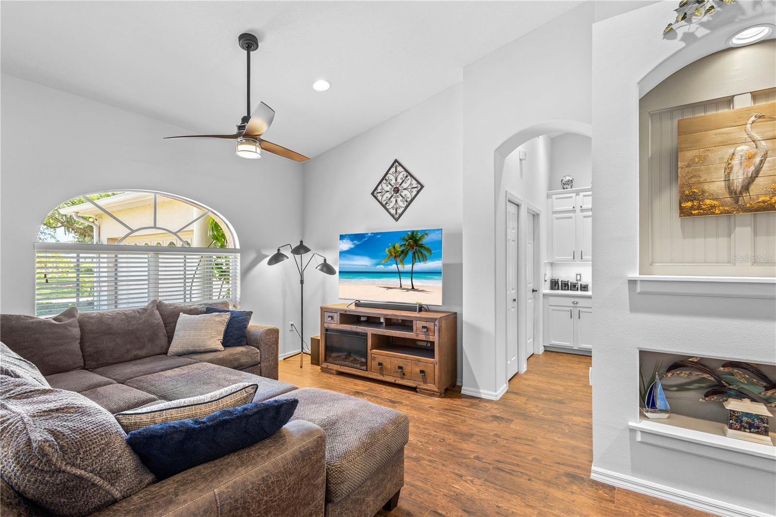 RIVERWALK VILLAGE - Residential