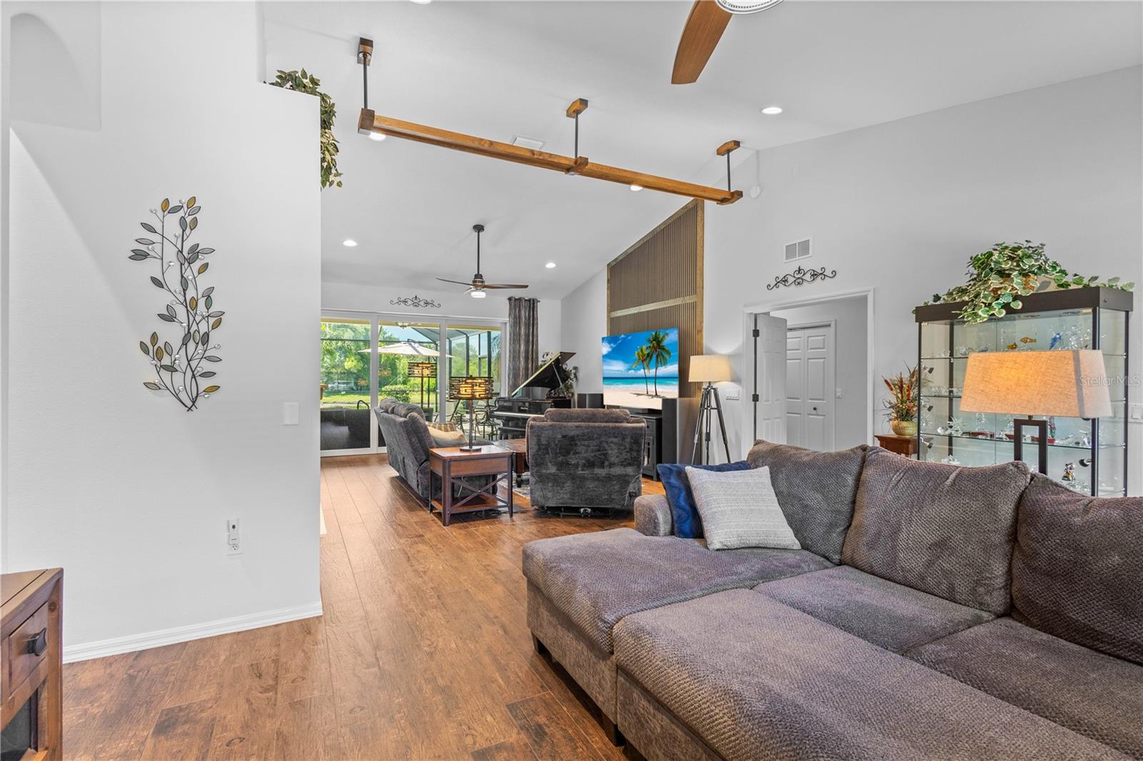 RIVERWALK VILLAGE - Residential