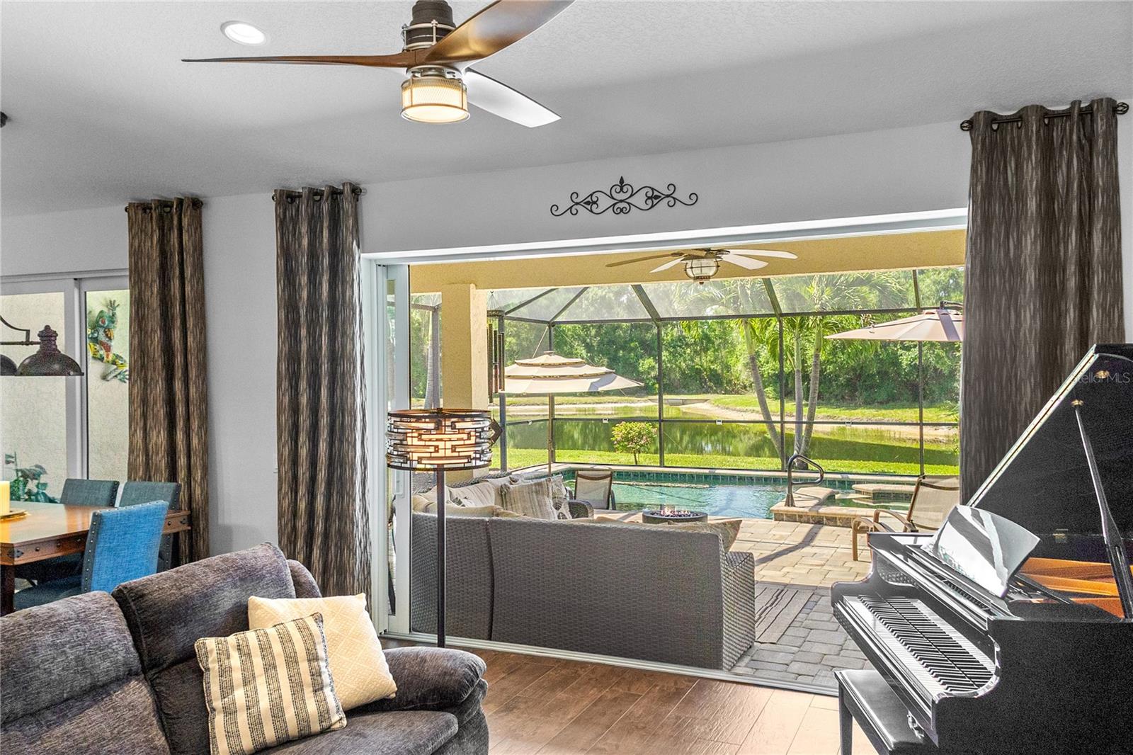 RIVERWALK VILLAGE - Residential
