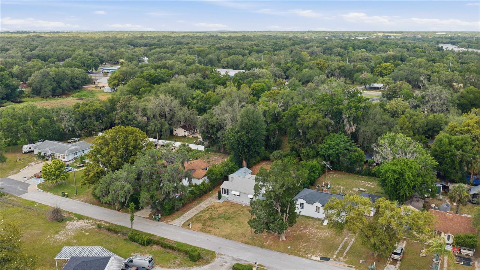 LEESBURG HILLSIDE MANOR - Residential