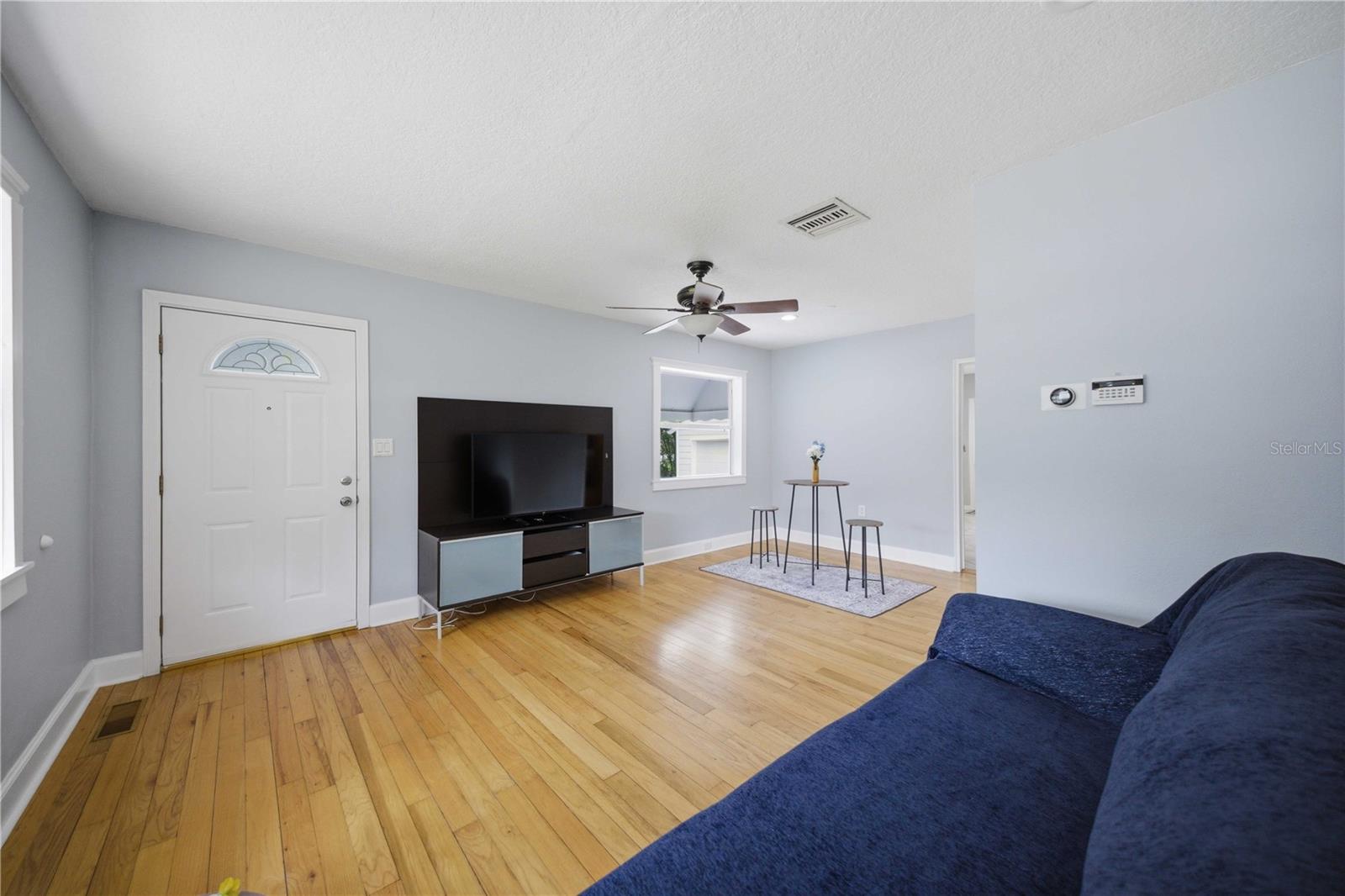 LEESBURG HILLSIDE MANOR - Residential