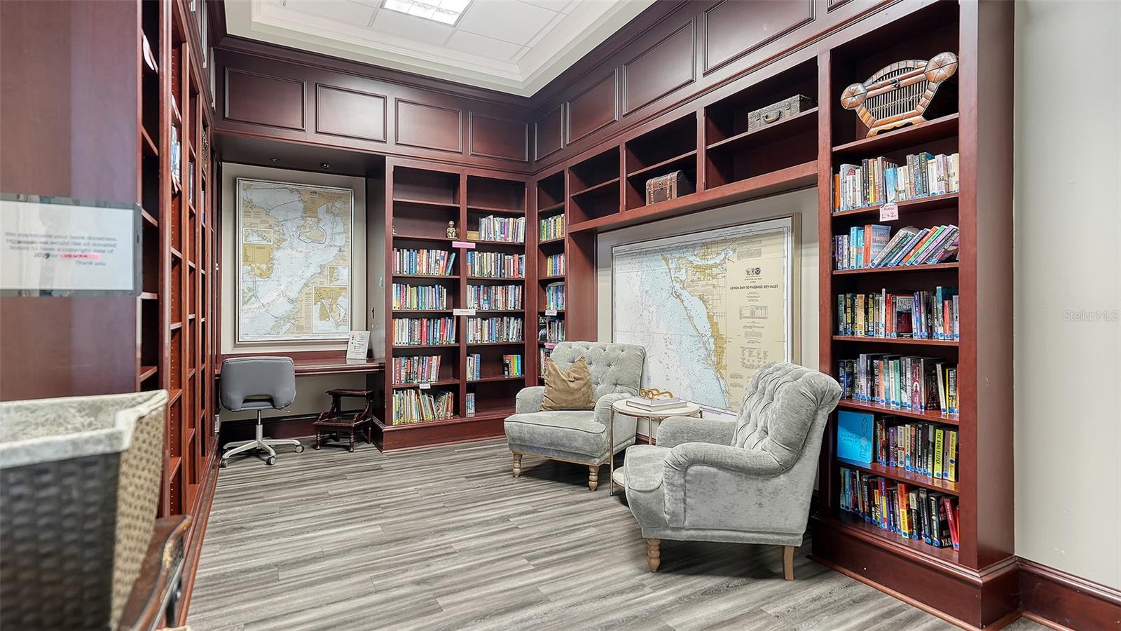 VILLAGEWALK - Residential