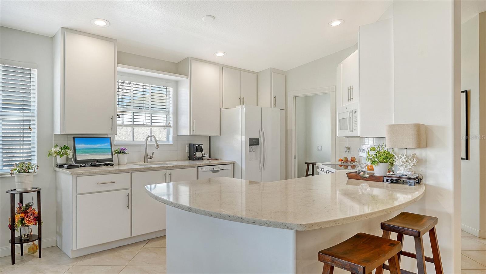 VILLAGEWALK - Residential