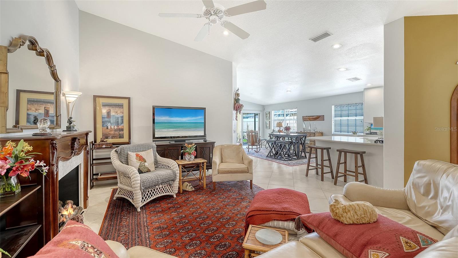 VILLAGEWALK - Residential