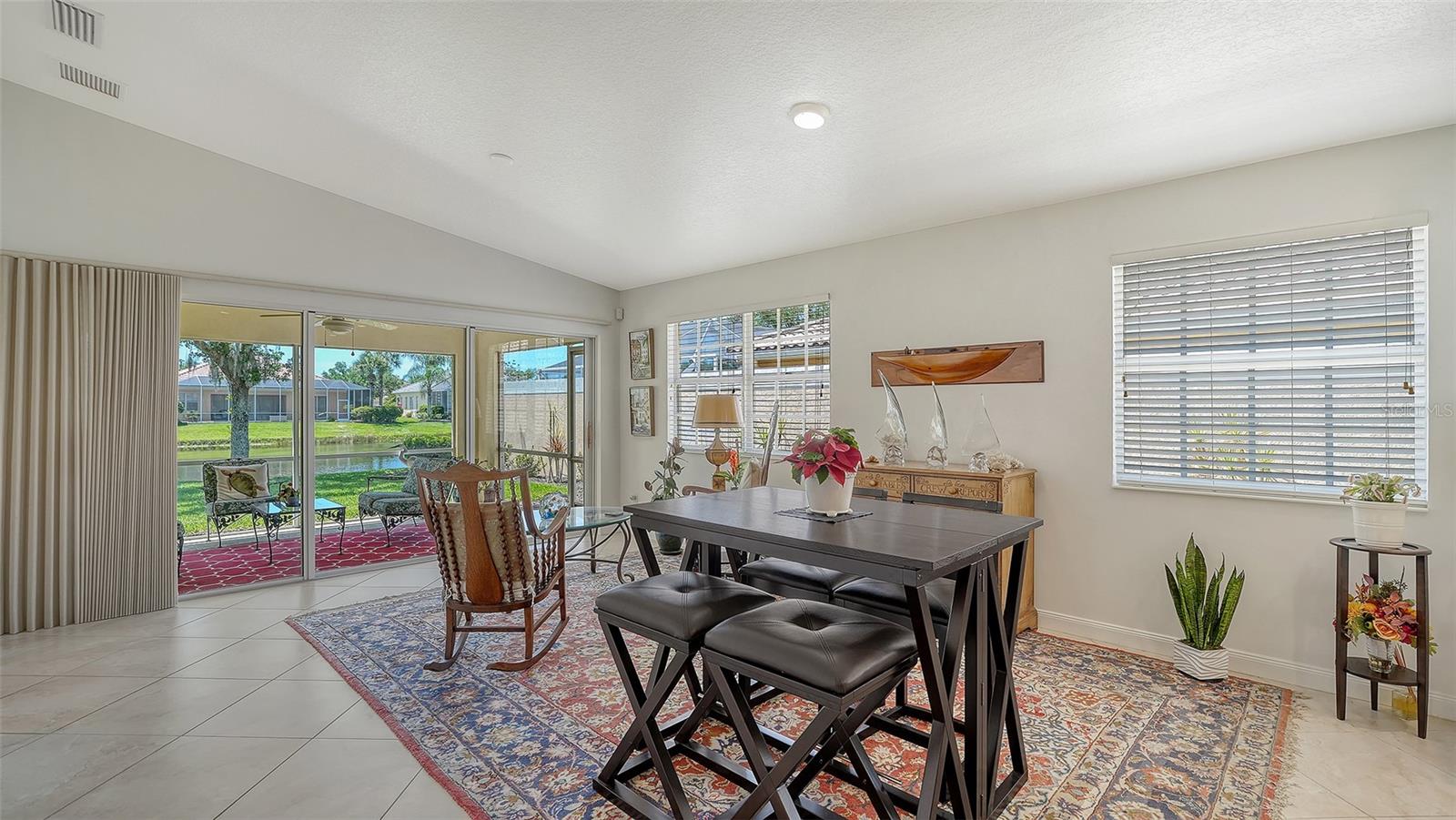 VILLAGEWALK - Residential