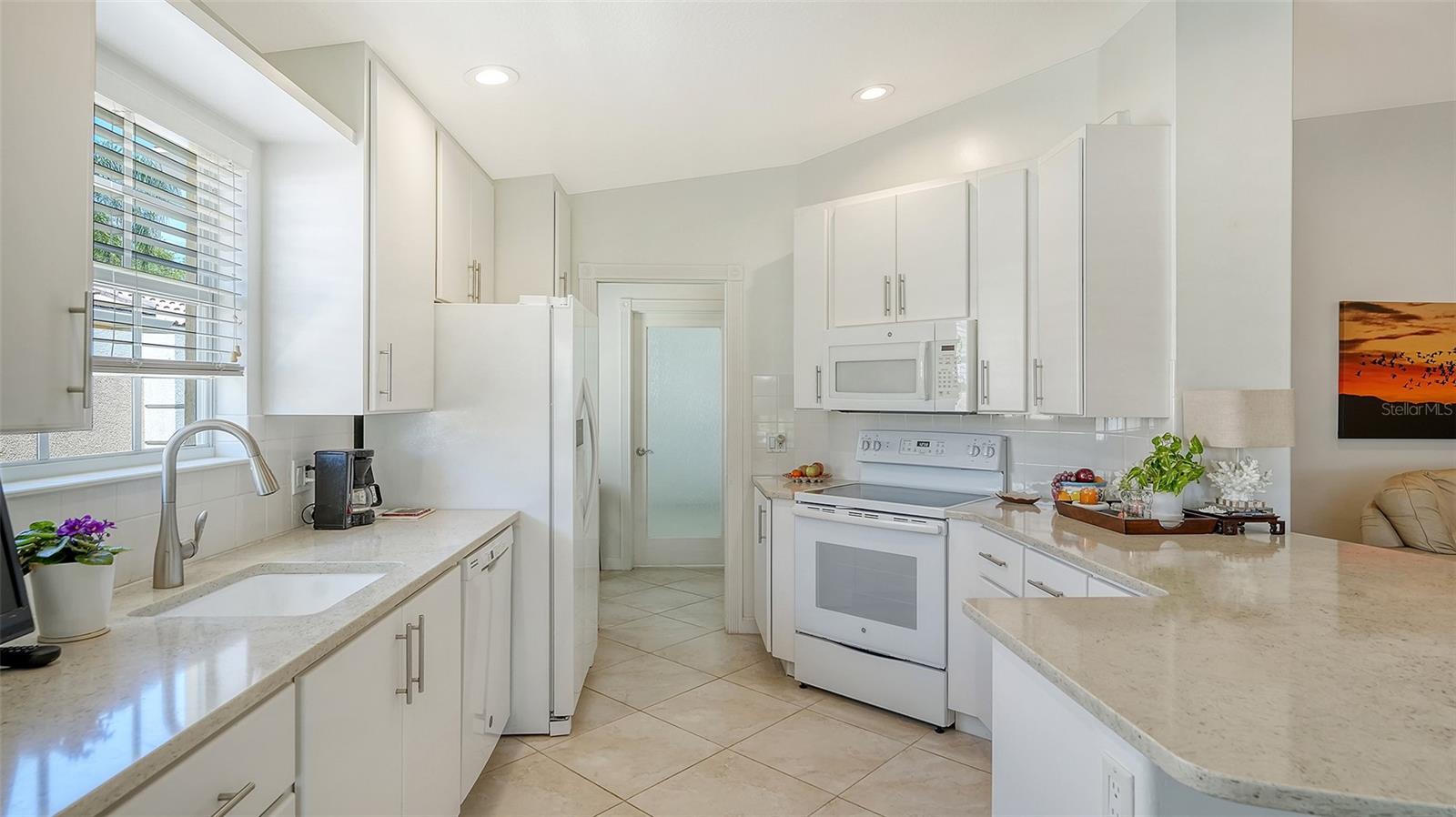 VILLAGEWALK - Residential