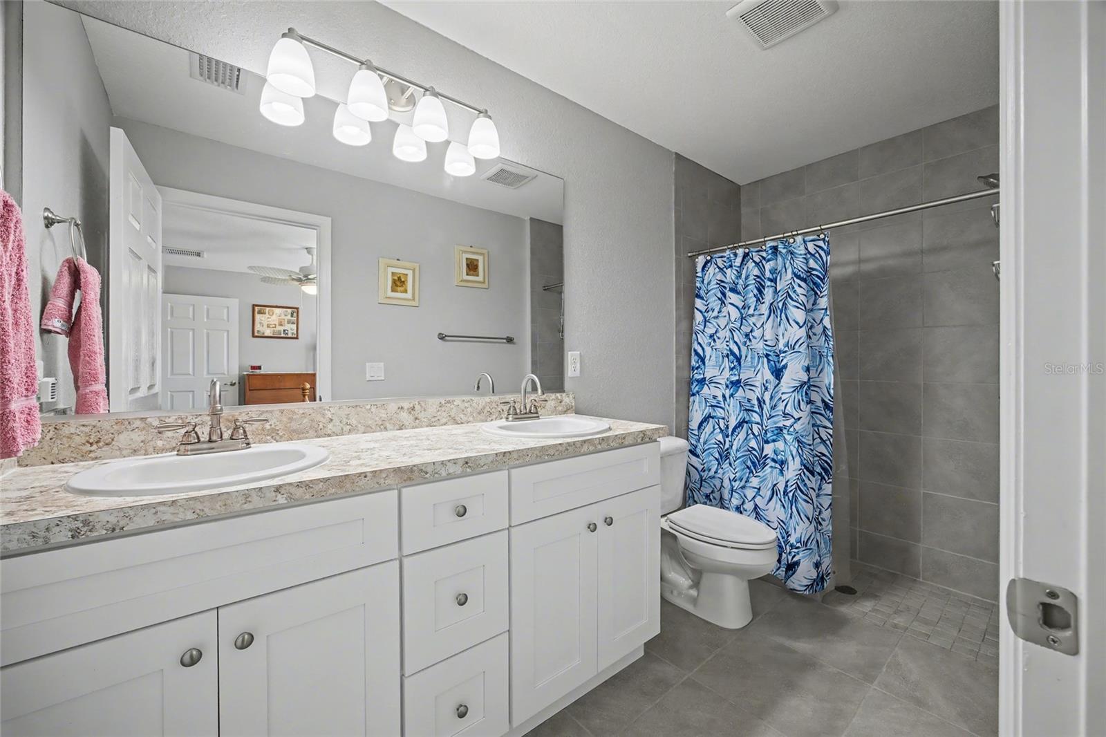 MARION OAKS UN 12 - Residential