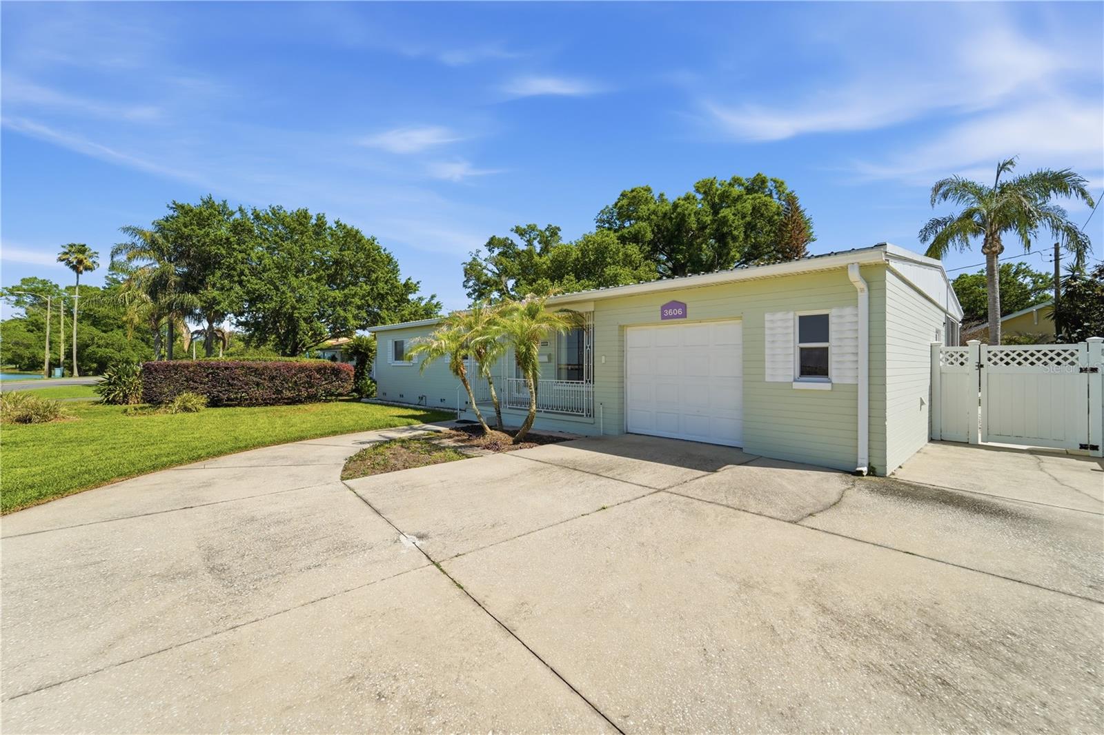 3606 LAKE UNDERHILL ROAD