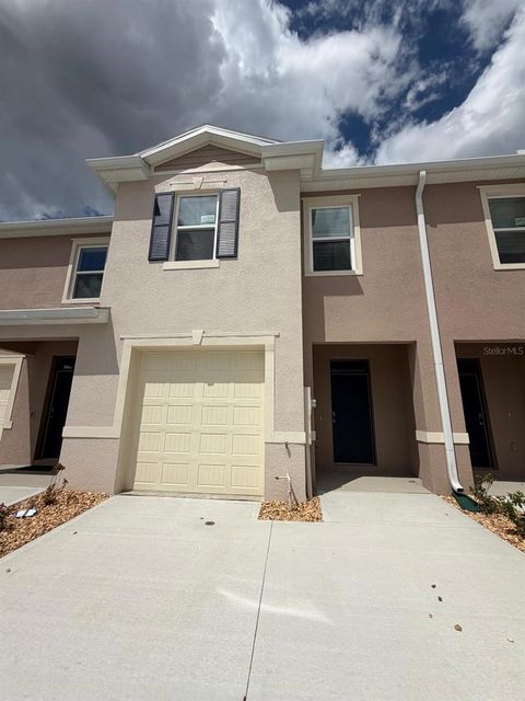 Photo of 2312 Gifford Drive, Davenport, FL 33837 (MLS # O6403443)