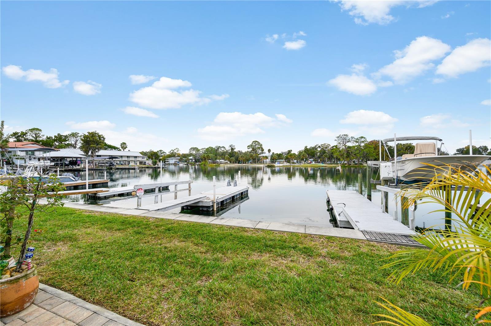 MAGNOLIA LODGE ESTATES CONDO - Residential