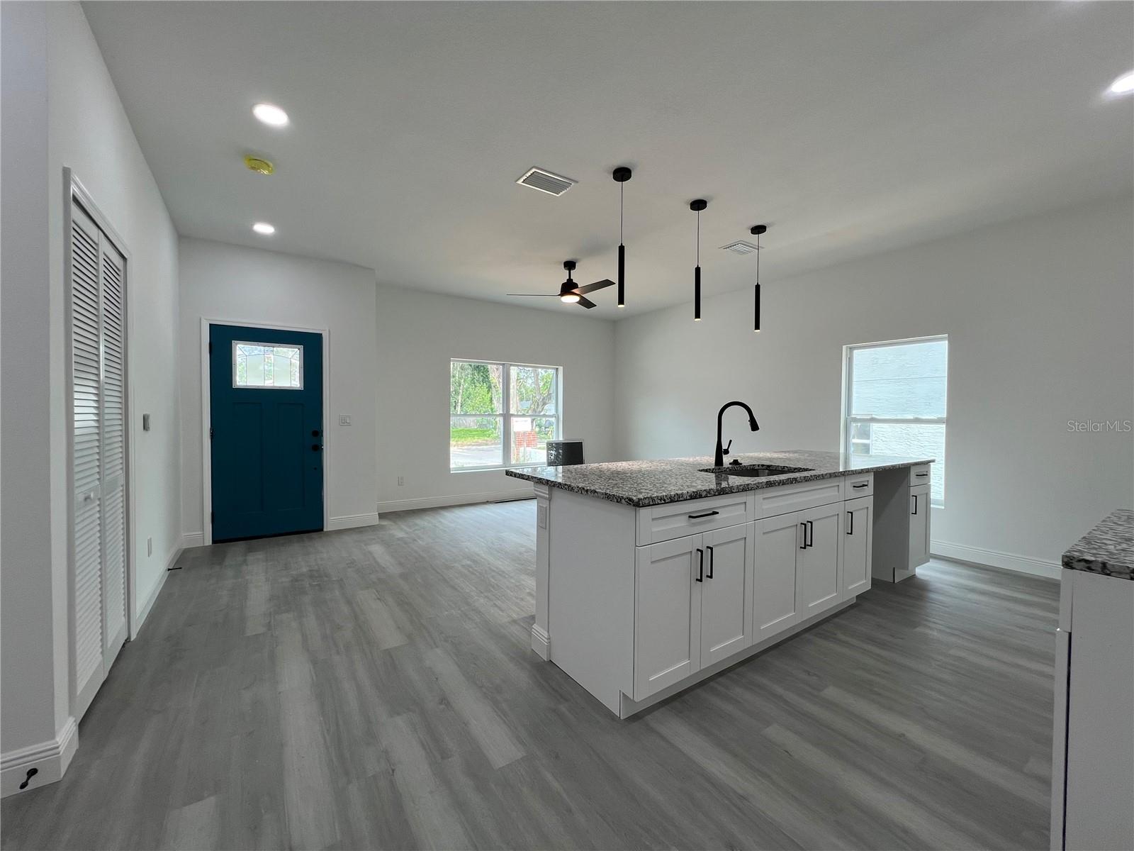 516 MODEL STREET
