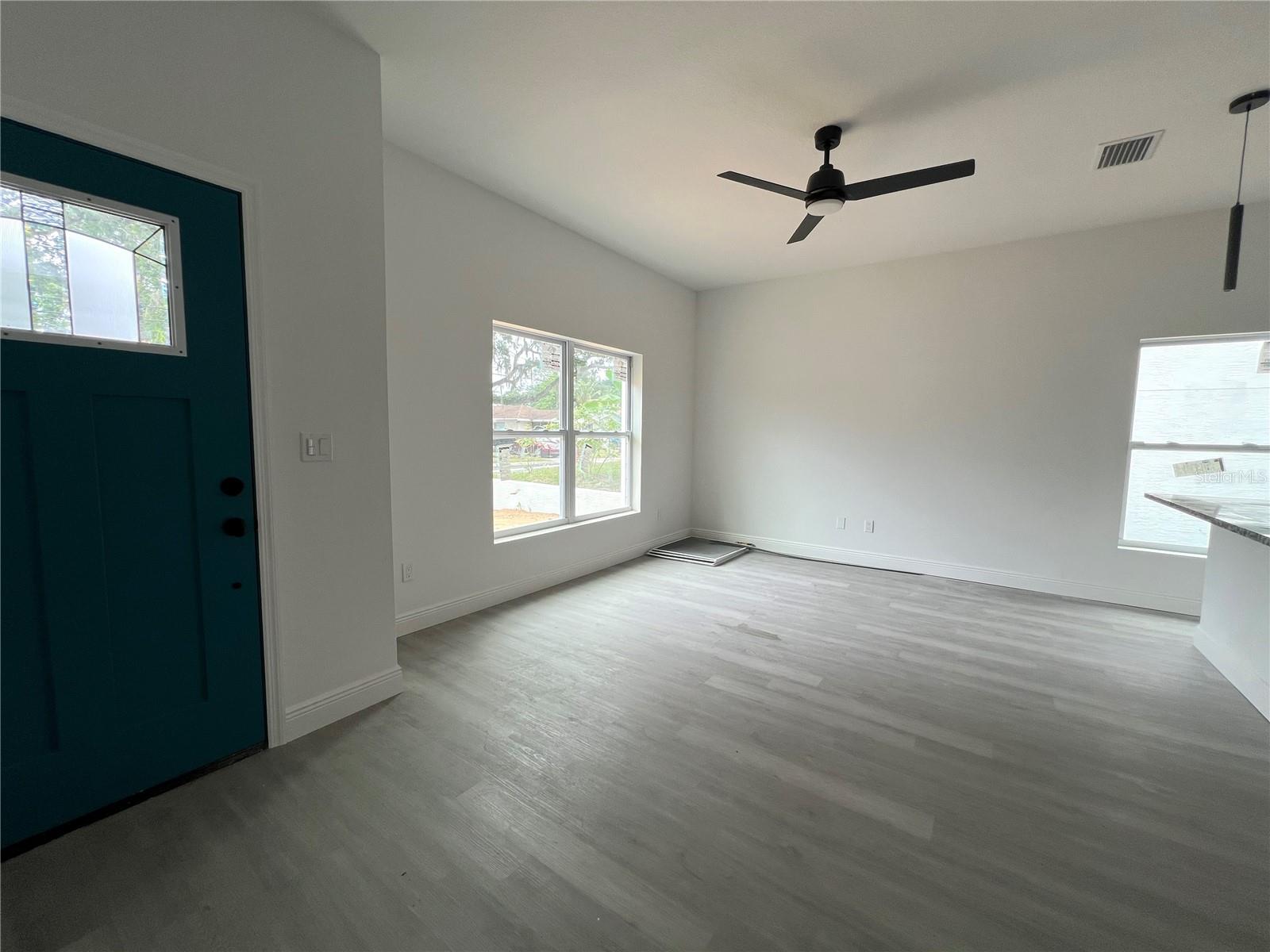 516 MODEL STREET