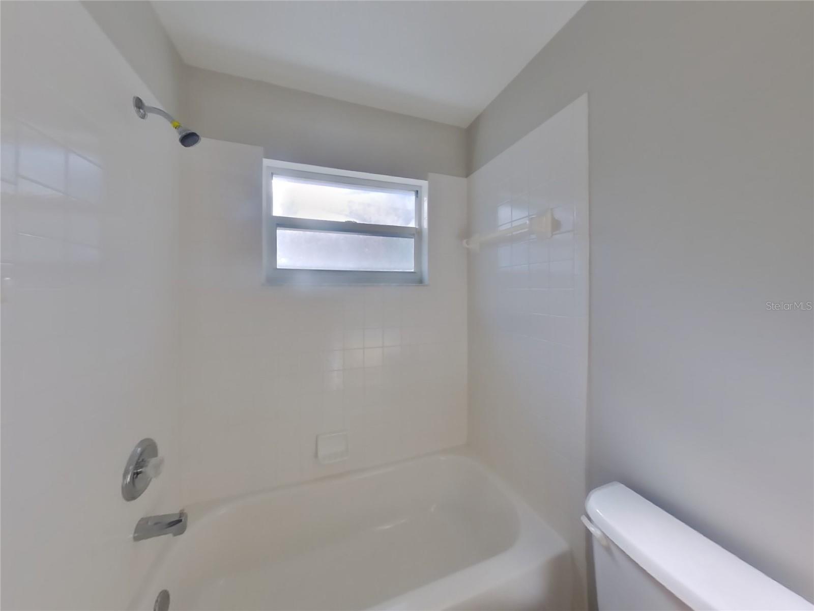 MEADOW POINTE PRCL 10 UNIT 01 02 - Residential Lease