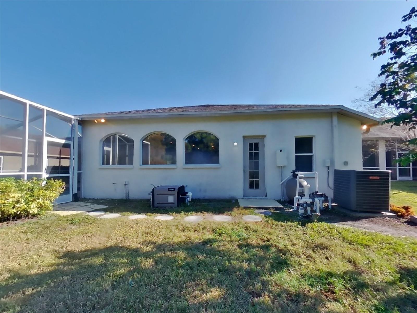 MEADOW POINTE PRCL 10 UNIT 01 02 - Residential Lease