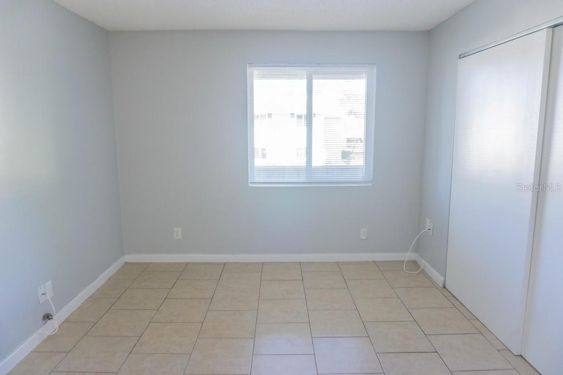THE HAMPTONS AT BRANDON A CONDO - Residential