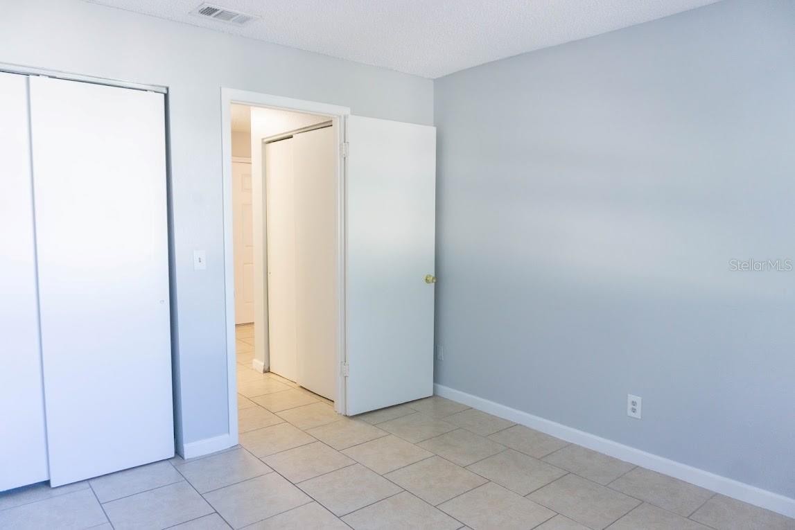 THE HAMPTONS AT BRANDON A CONDO - Residential