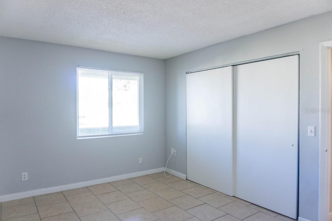 THE HAMPTONS AT BRANDON A CONDO - Residential