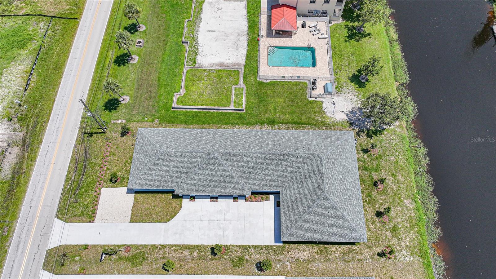 238 BOUNDARY BOULEVARD 3