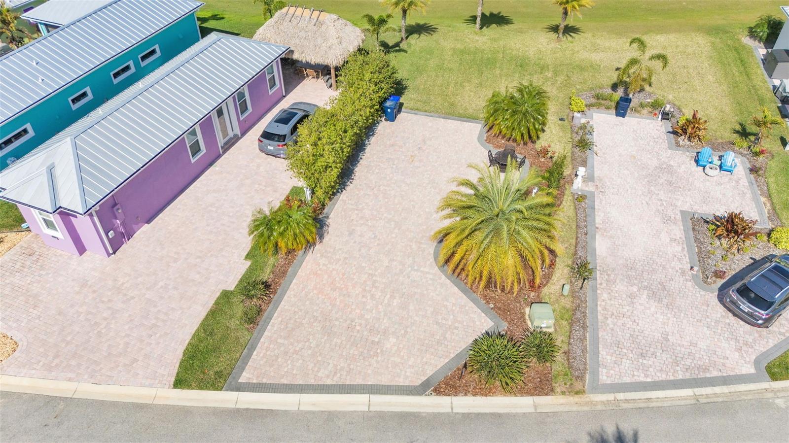 BAY LAKE RESIDENCE - Land