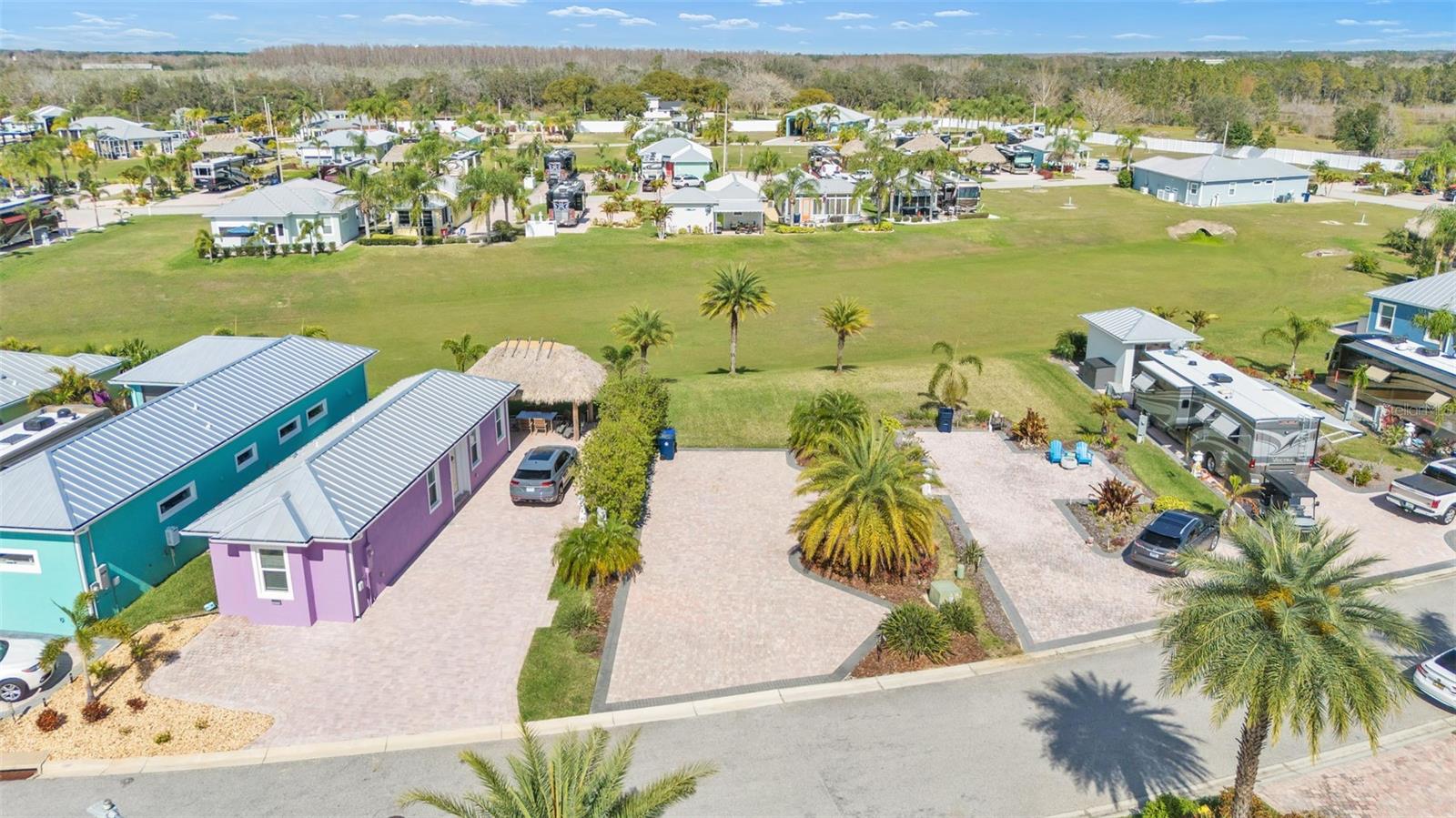 BAY LAKE RESIDENCE - Land